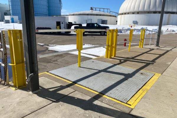 Dual Cantilever Dock Gate4